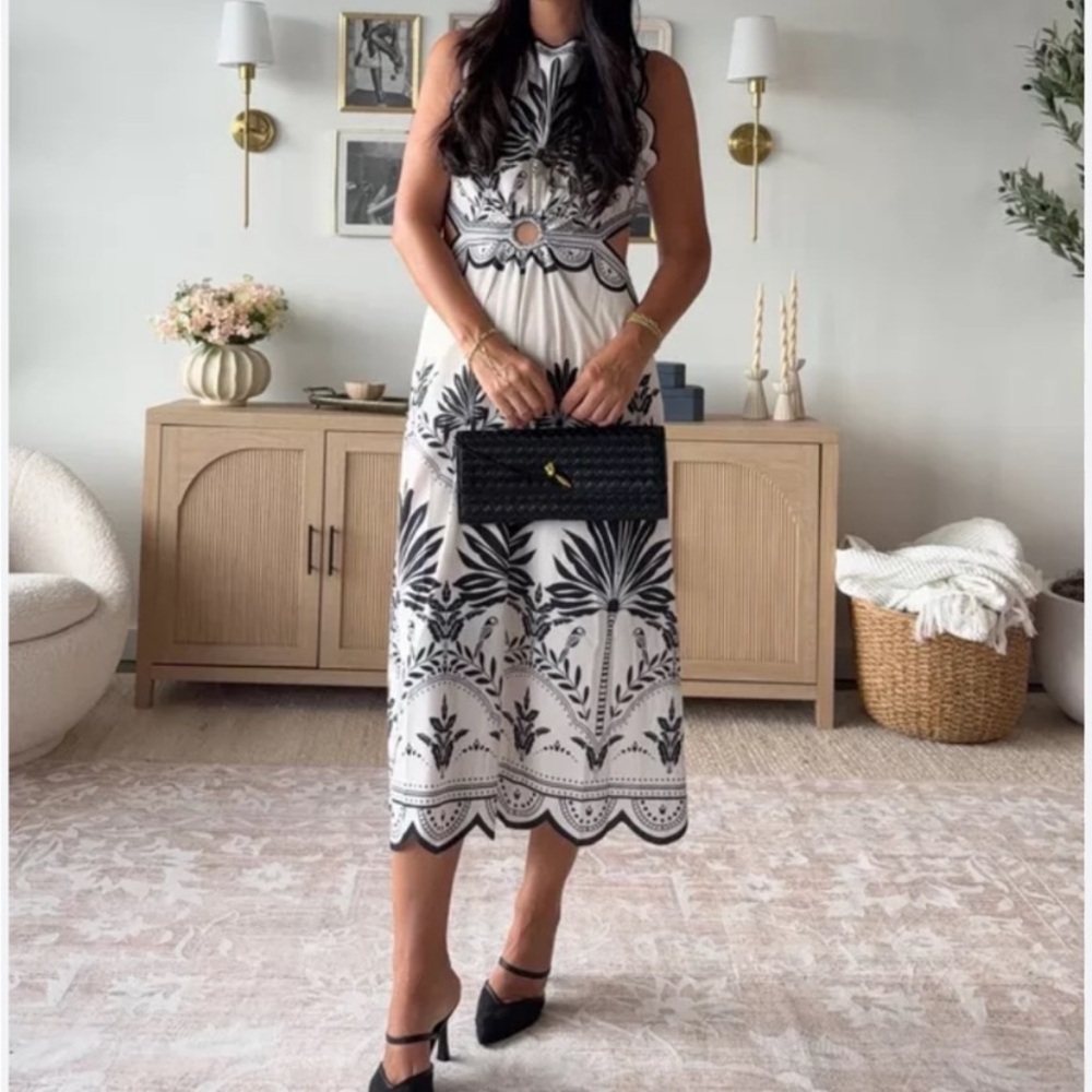 Commence NWT Black and White (📣Vacation) Dress Size Small with fit an XS!